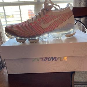 Size 7 vapormax